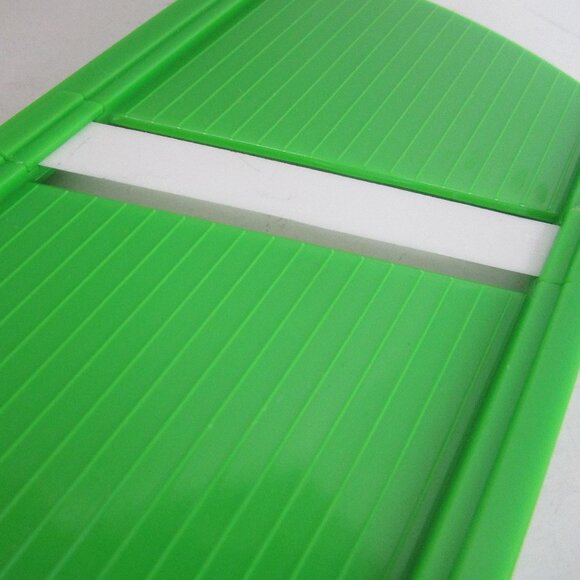 handheld mandolin slicer - Picture 4 of 5